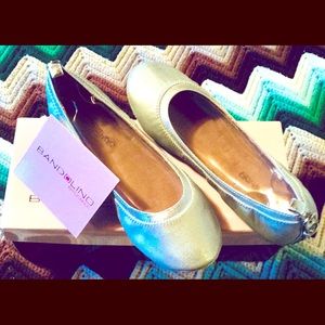 Bandolino  B,Flexible flats NWOT.   HP! Price Drop